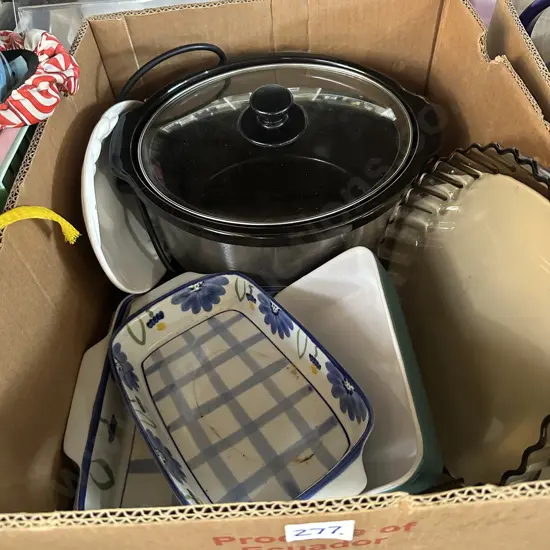 Slow cooker, baking dishes and plate etc.