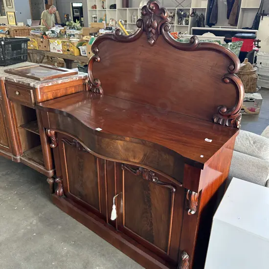 Antique chiffonier