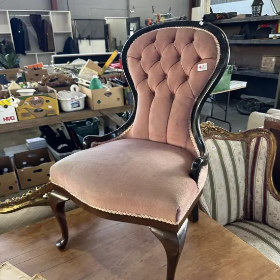 bedroom chair and box bedding