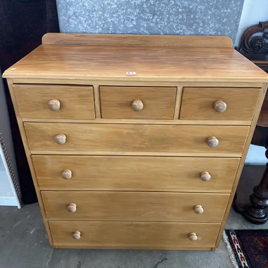 Rimu chest drawers 1050 x 930mm
