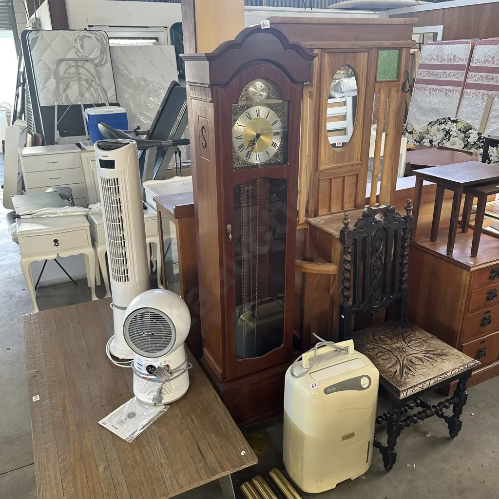 grandmother clock Image 1++