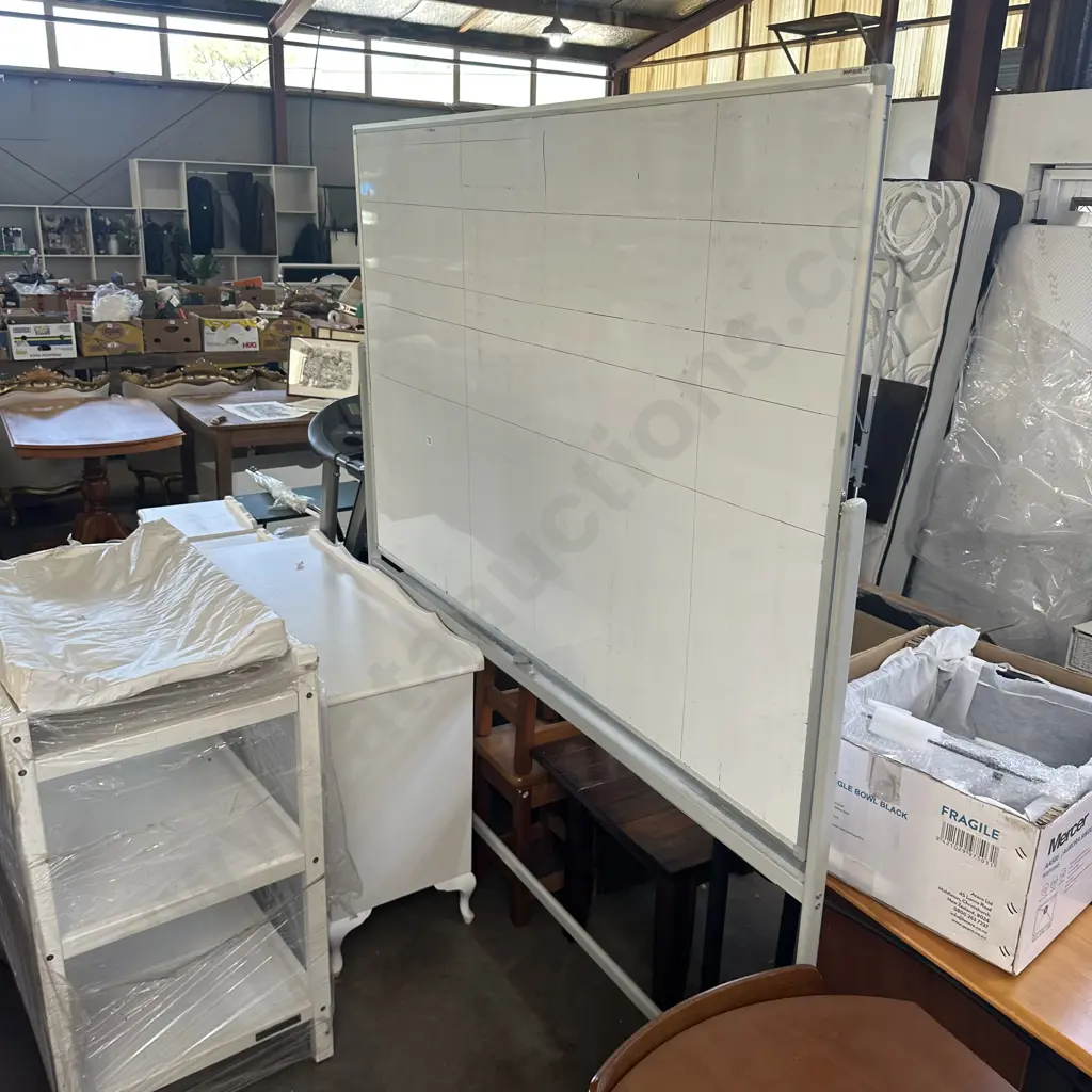 Large rolling double side white board 1800 x1200 Image 1++