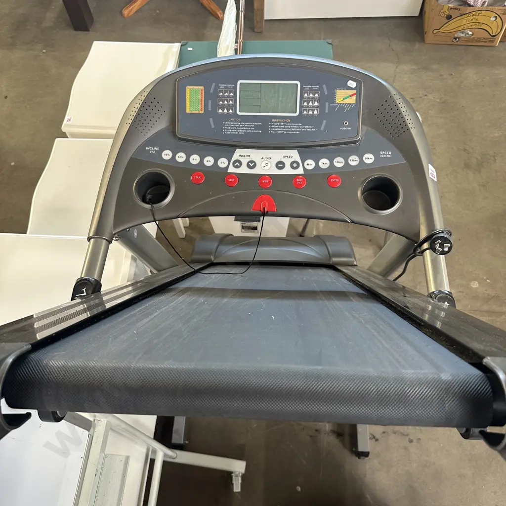 Treadmill - good working condition Image 1++