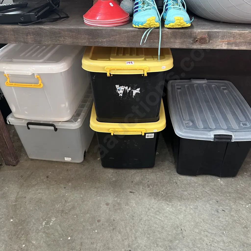 5 lidded bins Image 1++