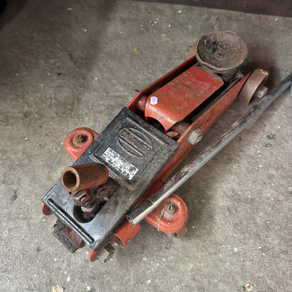 trolley jack Image 1++