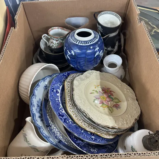 English plates, vases etc.