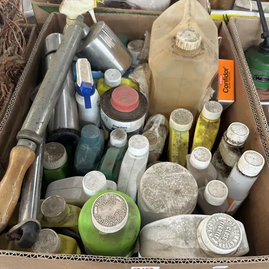 Box of garden sprays etc.