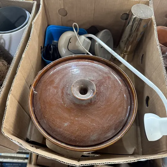 vintage lamp, crock pot, clippers etc