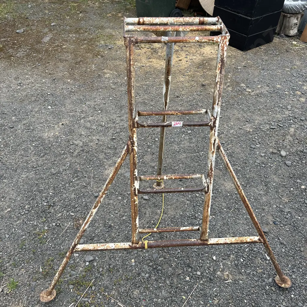 small orchard ladder Image 1++