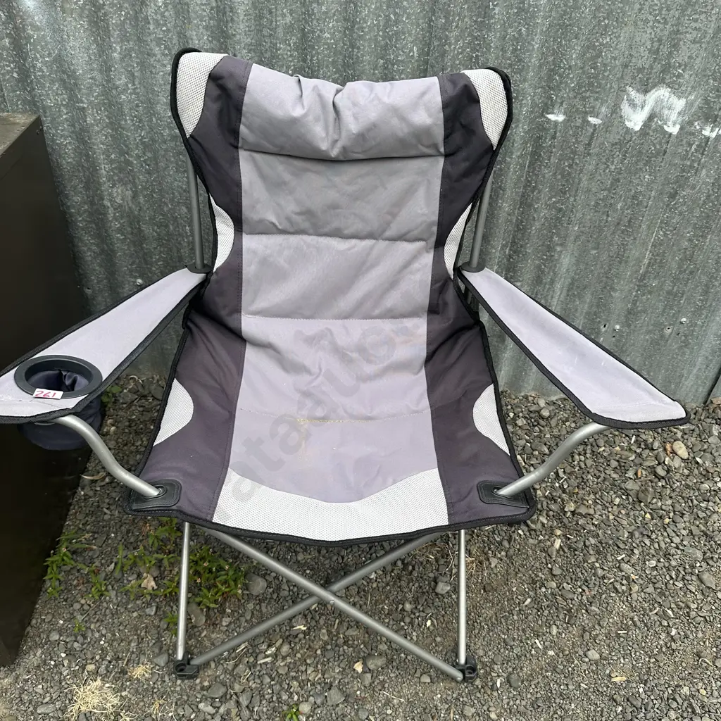 camping chair Image 1++