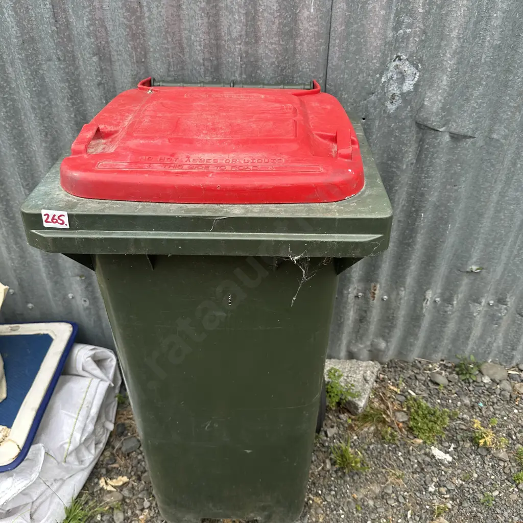 small wheely bin Image 1++