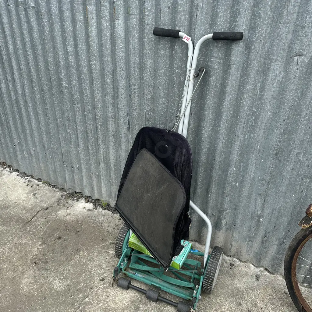 push mower Image 1++