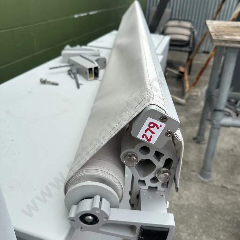 electric awning Image 1++