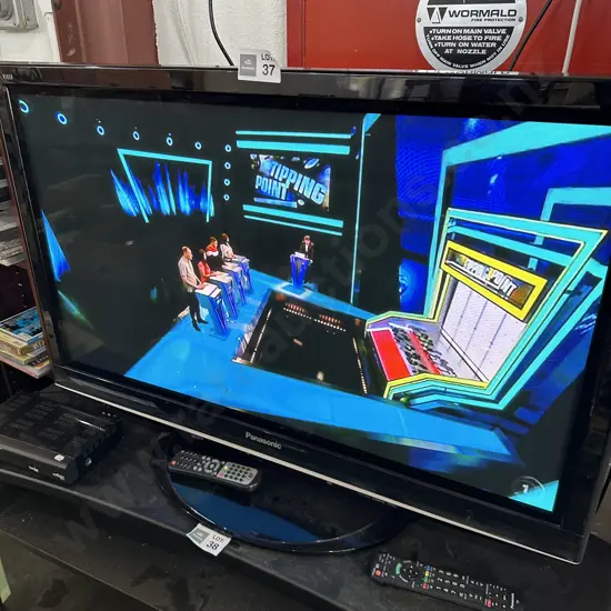 42inch Panasonic TV plus freeview