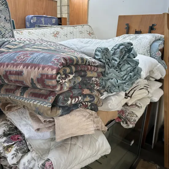 Large lot bedding