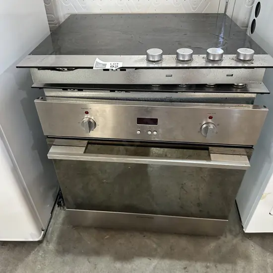 F&P wall oven and hobs