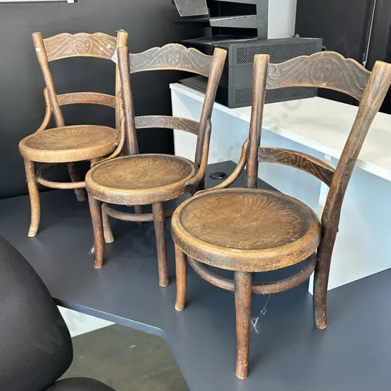 3 Sampler bentwood chairs - average