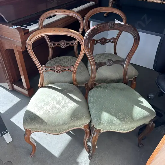 5 x balloon back breakfast chairs ( 1 damaged )