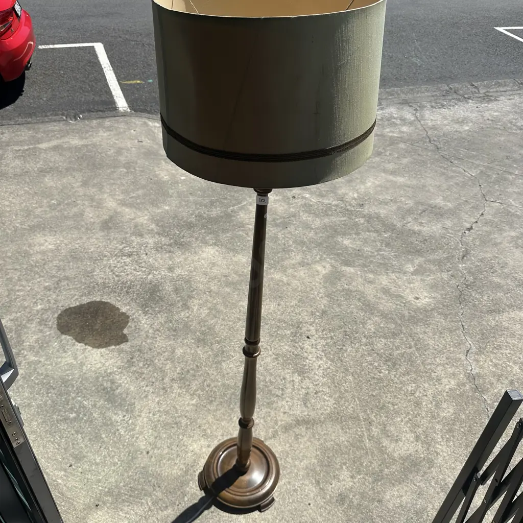 art deco native wood lamp Image 1++