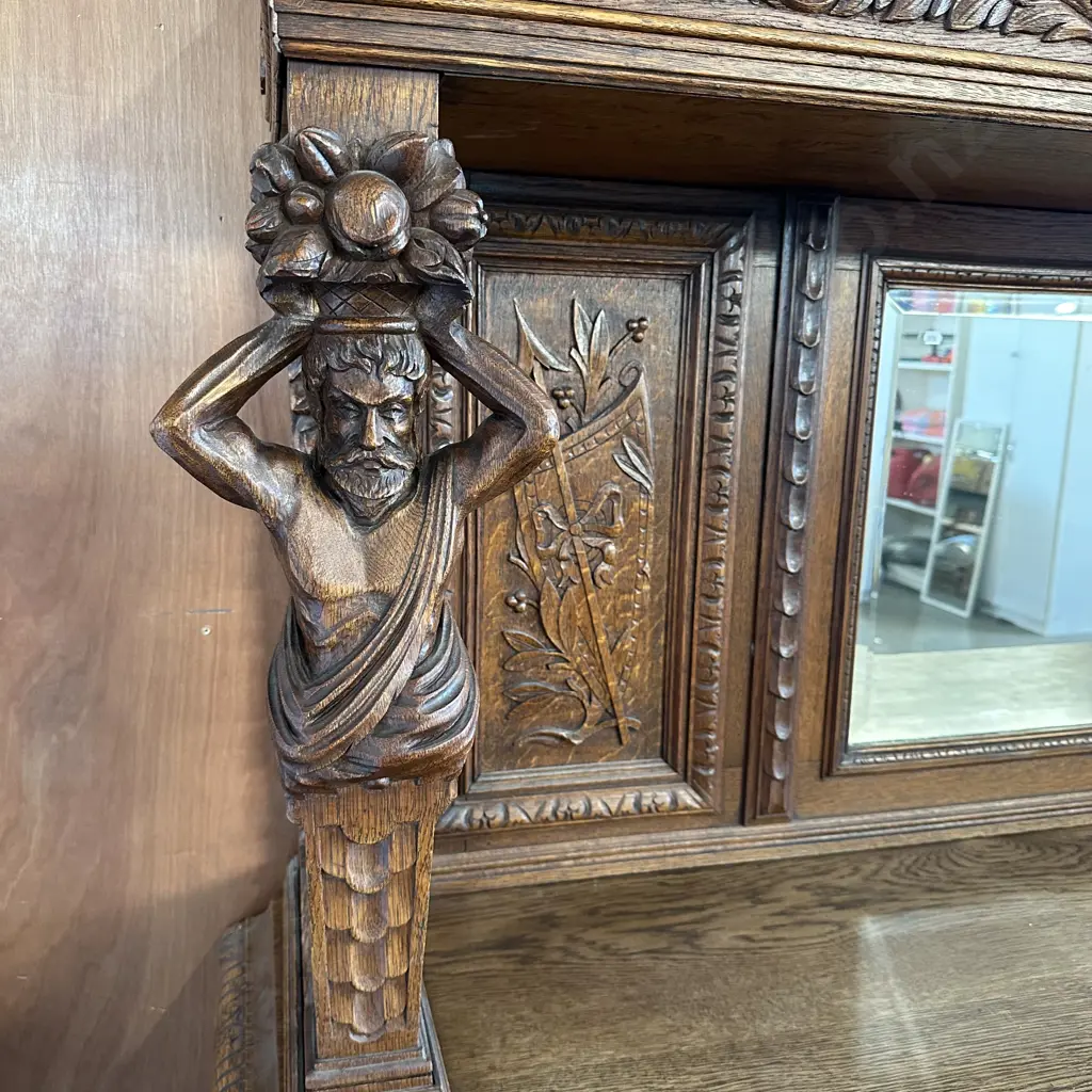 Gothic carved Oak cabinet with parts for the crowning Image 1++