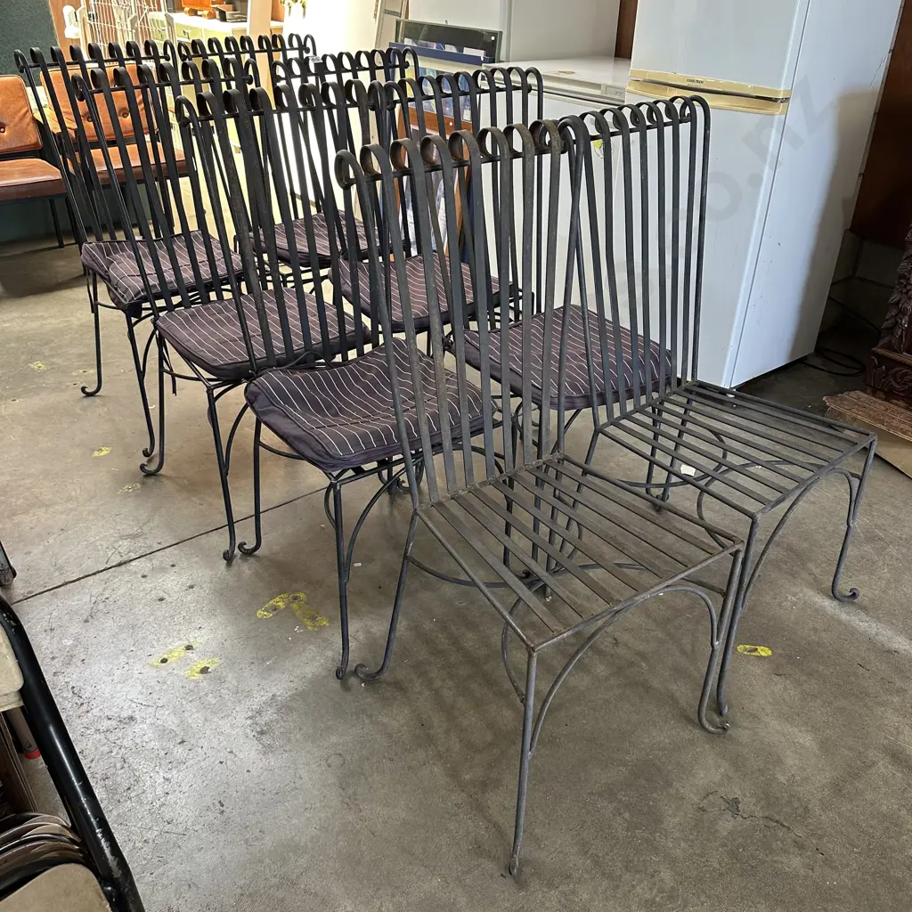 set of 8 Wrought iron chairs that match the table Image 1++