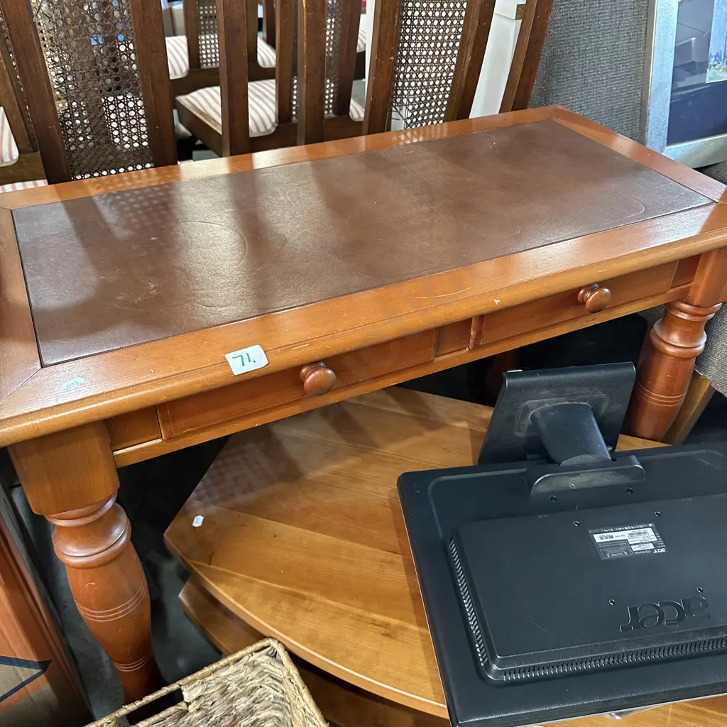 small Kauri desk Image 1++