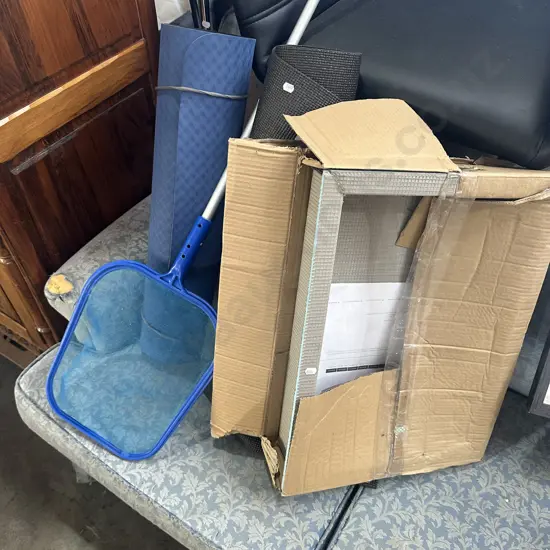 shower insert, yoga mats and scoop