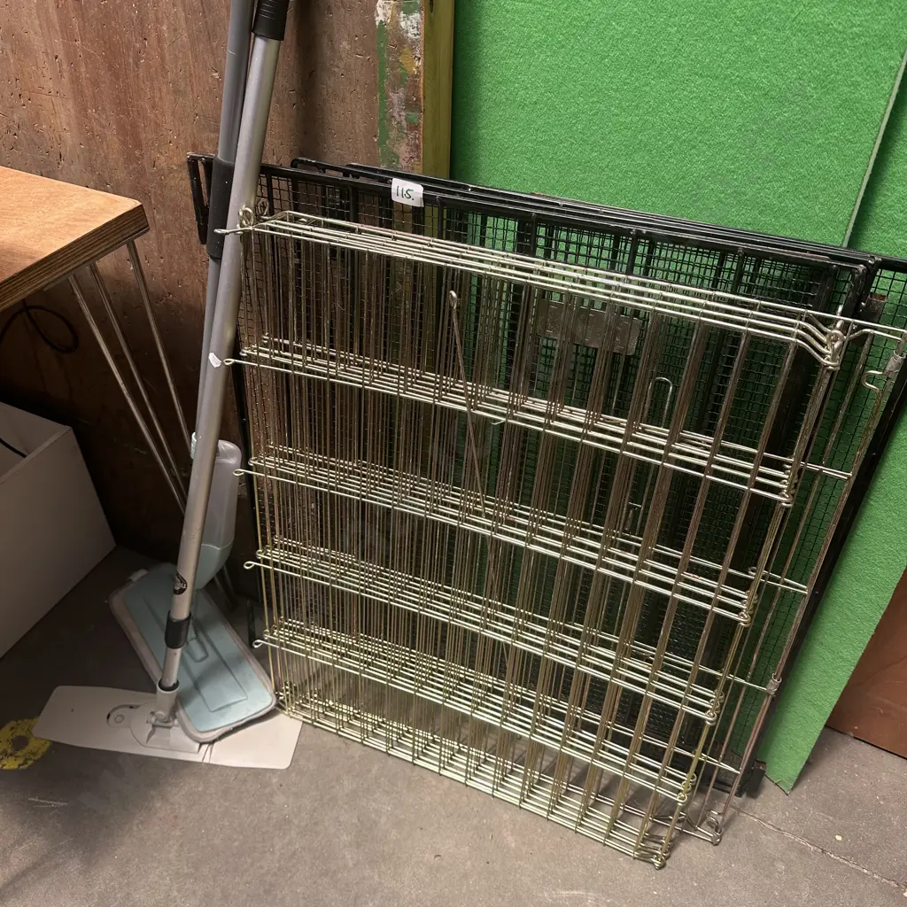 pen, gaurd, mops Image 1++