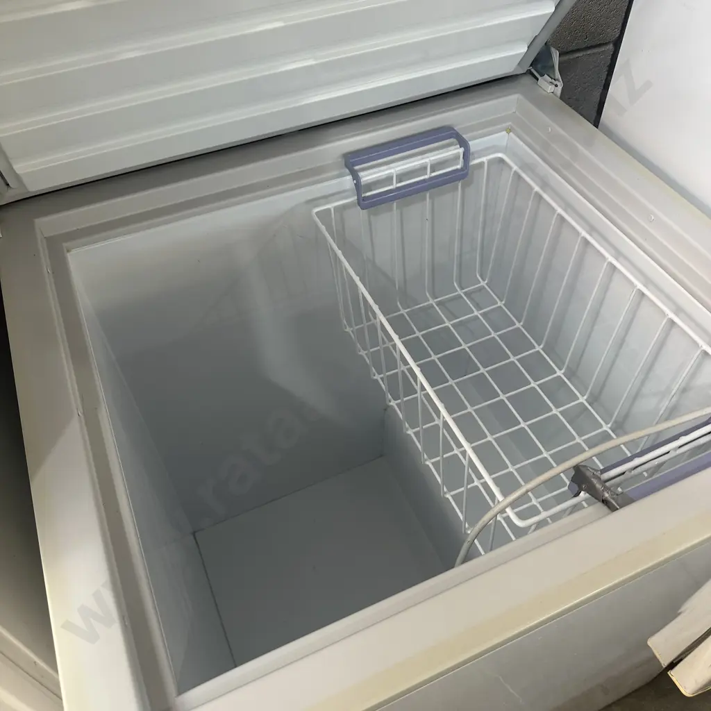 chest freezer Image 1++