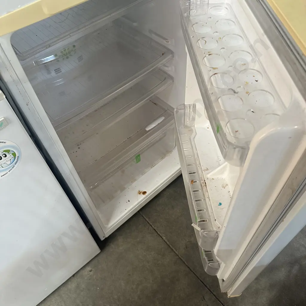 fridge freezer Image 1++