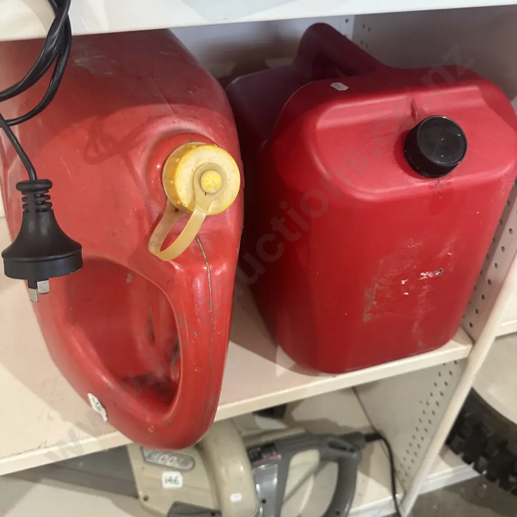 2 petrol cans Image 1++