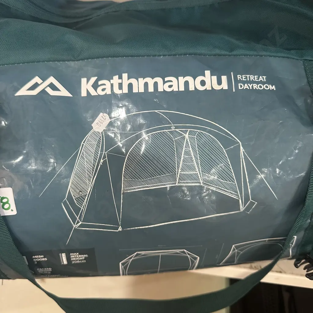 retreat day room Image 1++