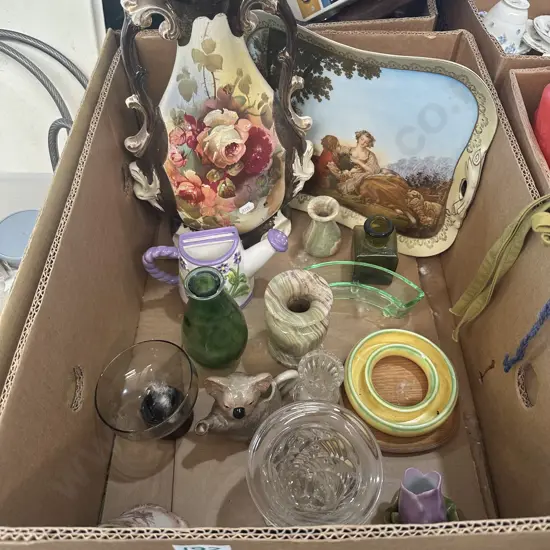 Box of assorted items