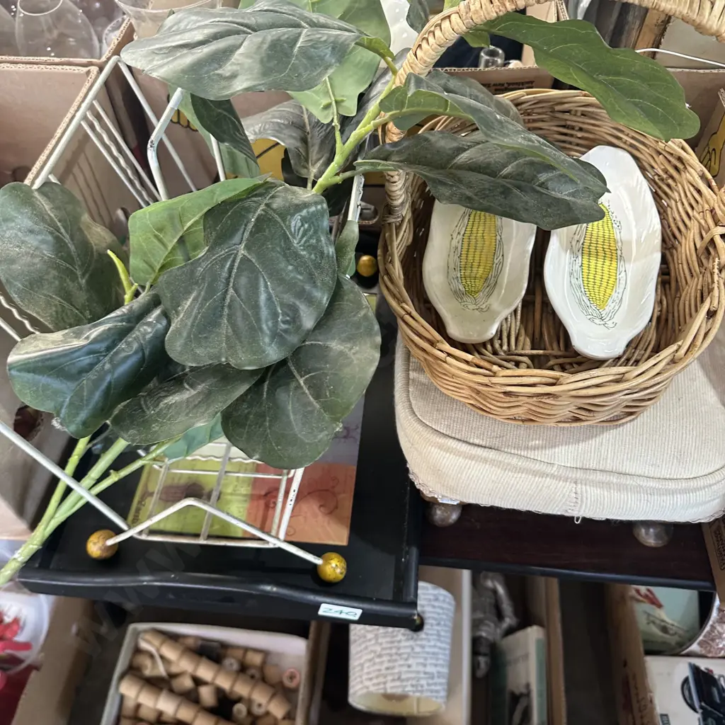 Tray, stool, basket etc. Image 1++