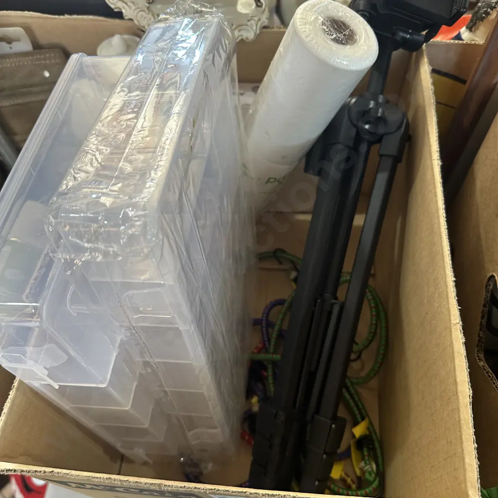 Camera stand, new parts containers and masking film etc. Image 1++