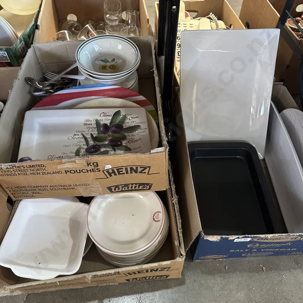 Two boxes Plates,servers and baking dishes. Image 1++