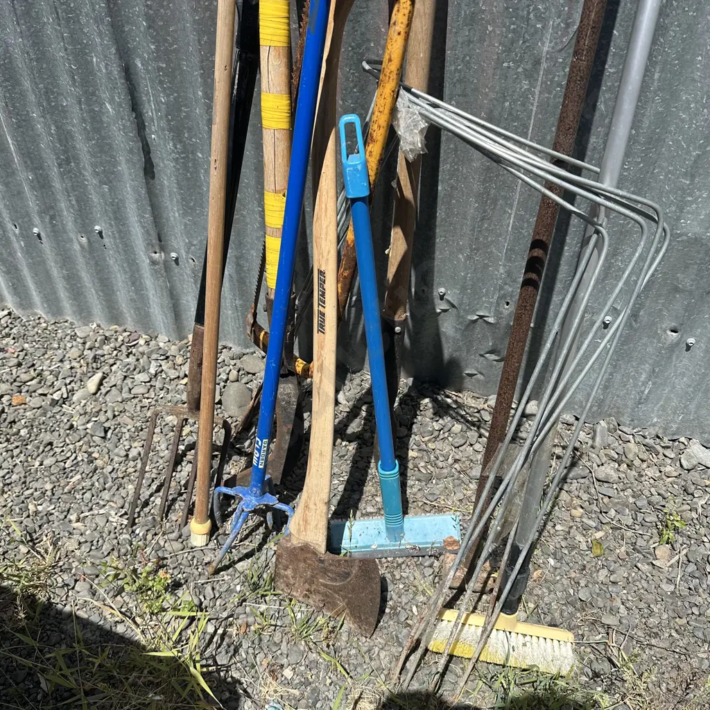 Garden tools etc. Image 1++