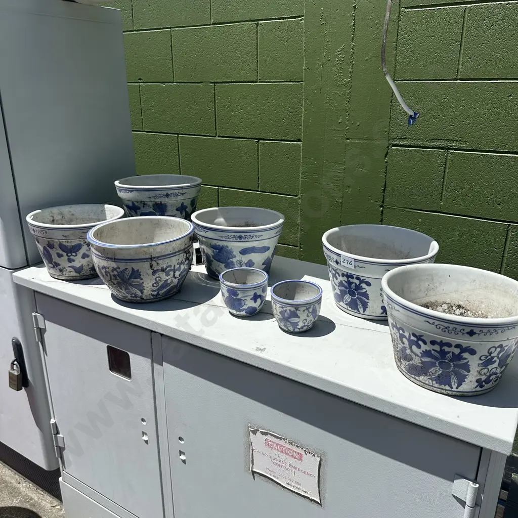 Large collection of Chinese planters Image 1++