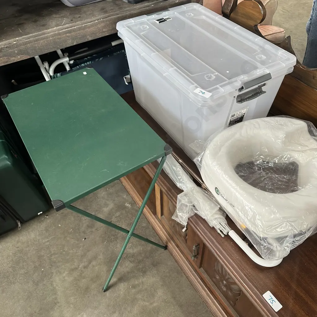 folding table, bins, riser etc Image 1++