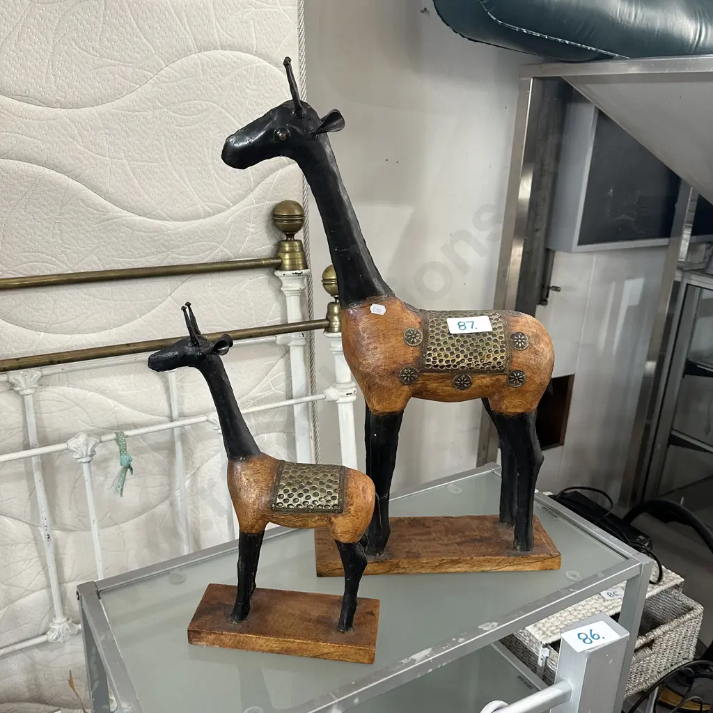 wood/metal ornaments Image 1++