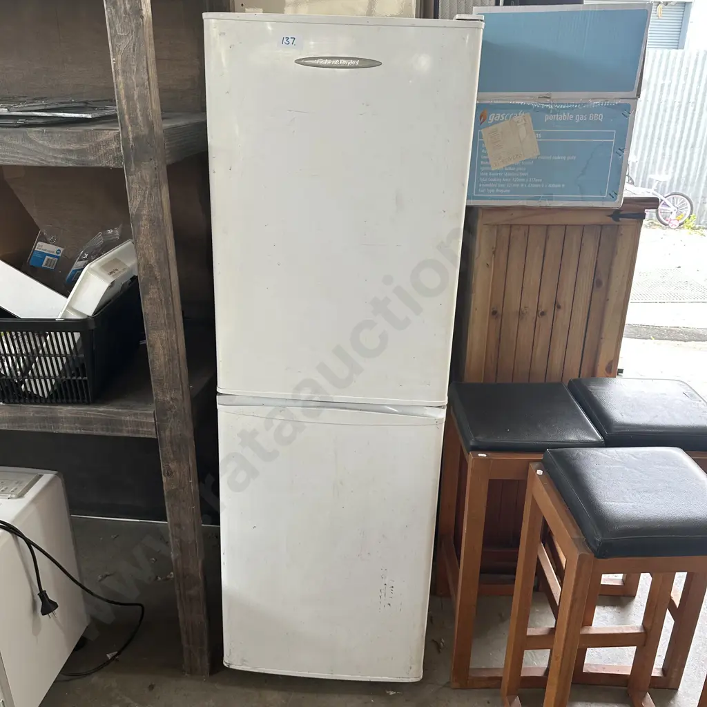 F&P fridge needs a clean Image 1++