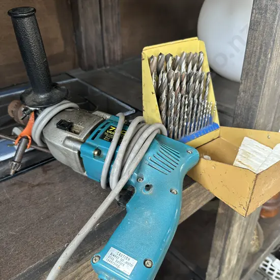 makita hammer drill plus bit set