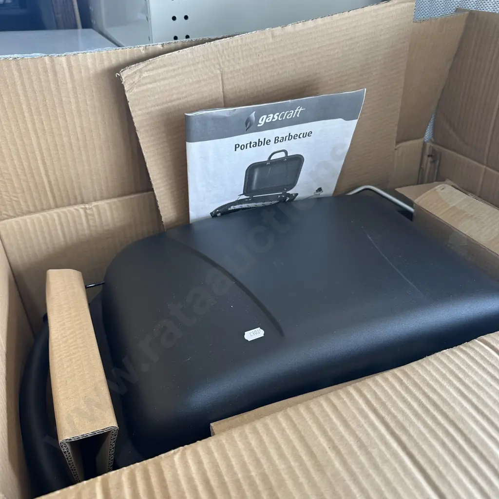 as new portable gas BBQ Image 1++