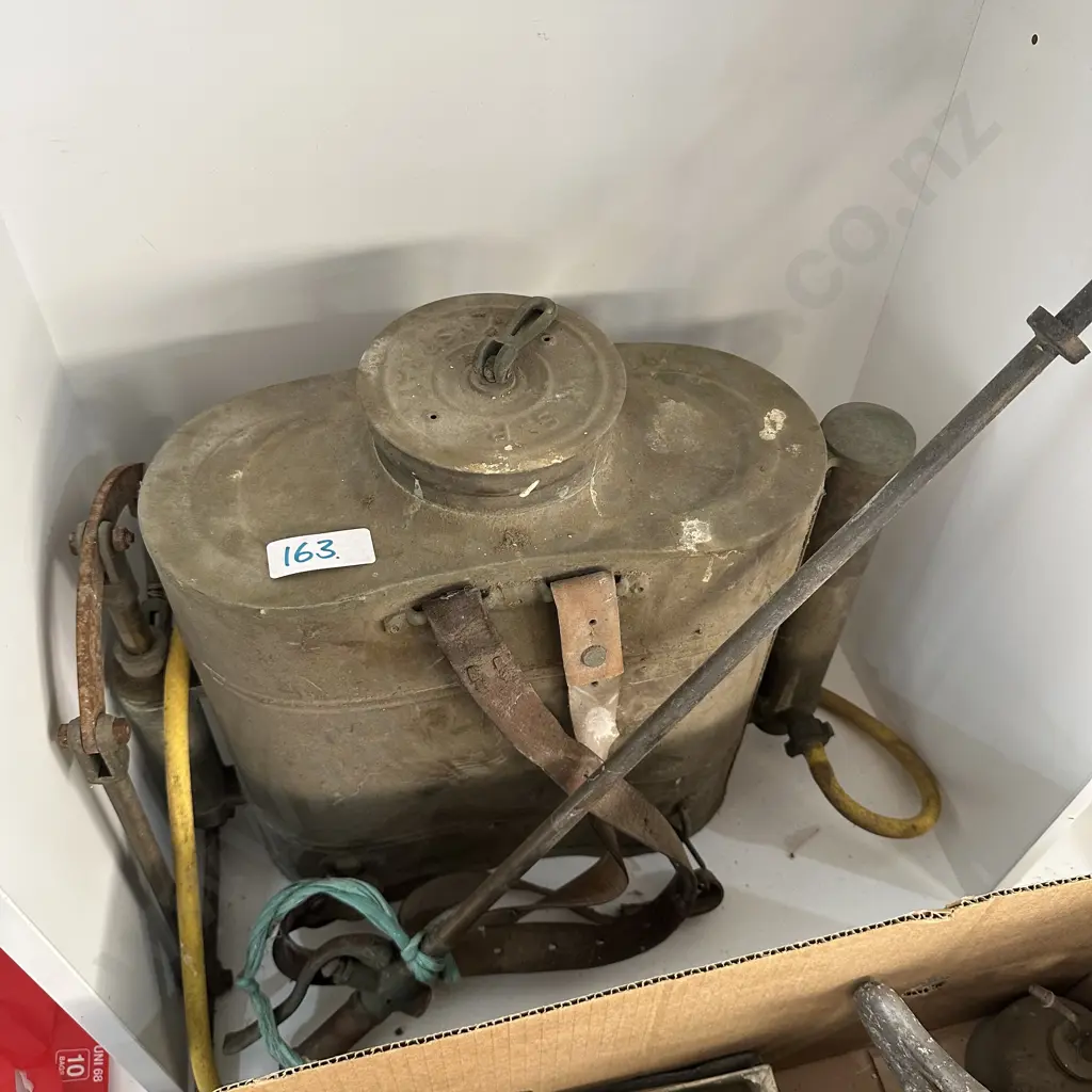 Brass napsack Image 1++