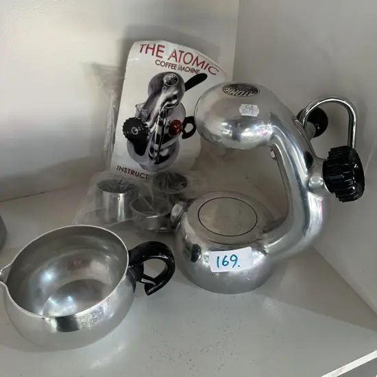 Atomic cappuccino stovetop coffee machine