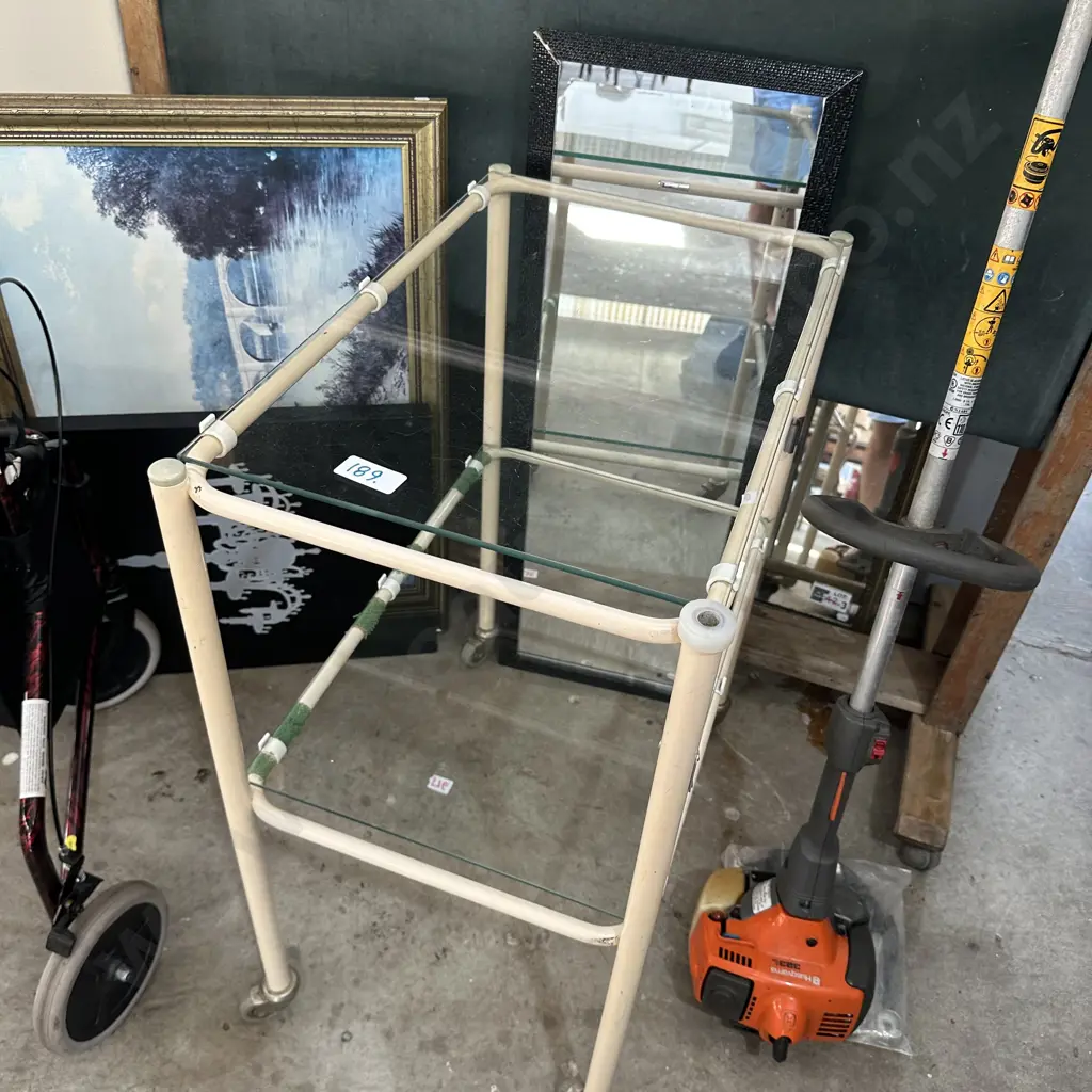 teatrolley plus broken mirror Image 1++