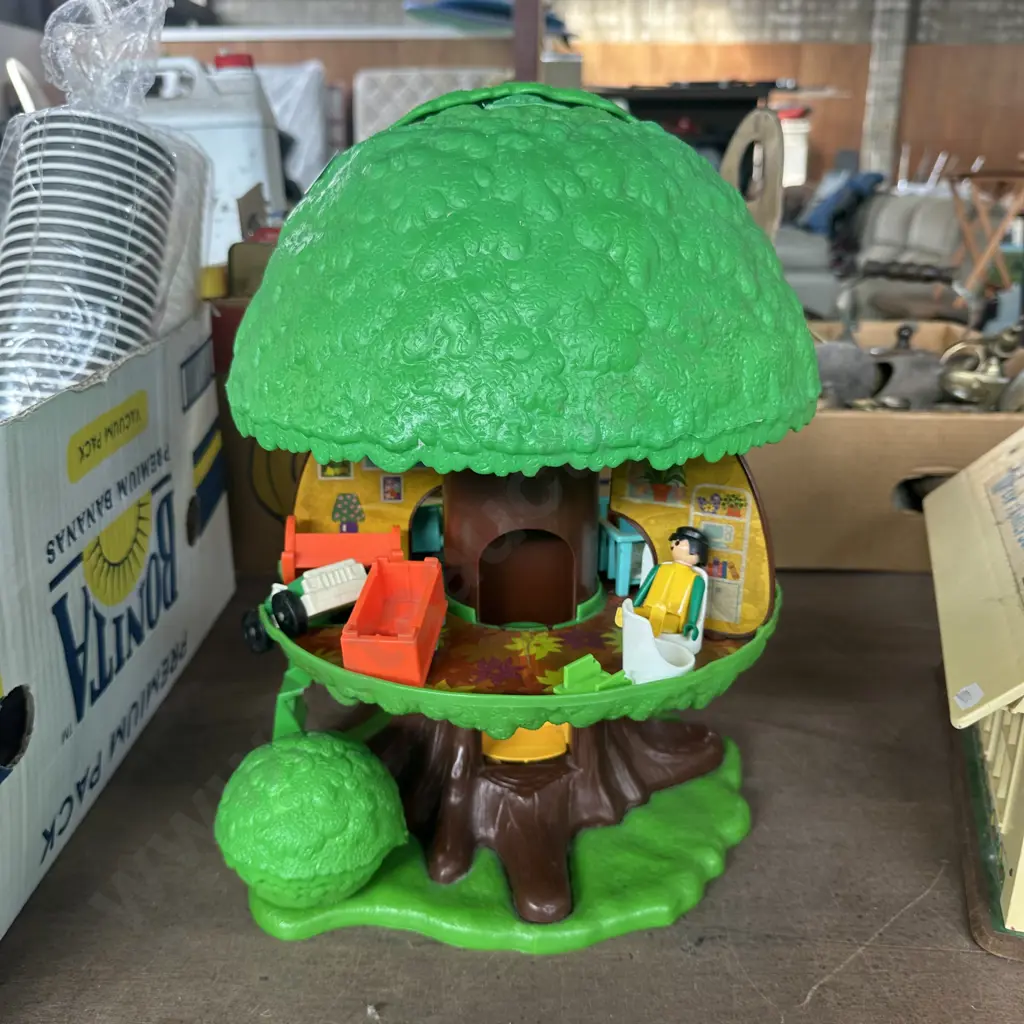 Vintage Tree house toy with elevator. Also storage bin. Image 1++