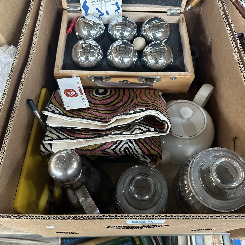 Petanque set, tea pots and storage jars etc. Image 1++