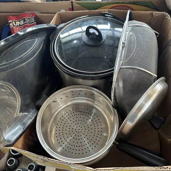 Good slow cooker and steamer pot etc.