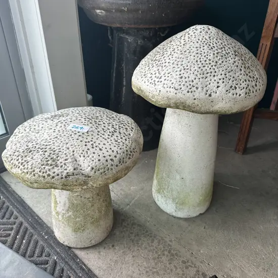 Pr toadstools 350mm and 500mm